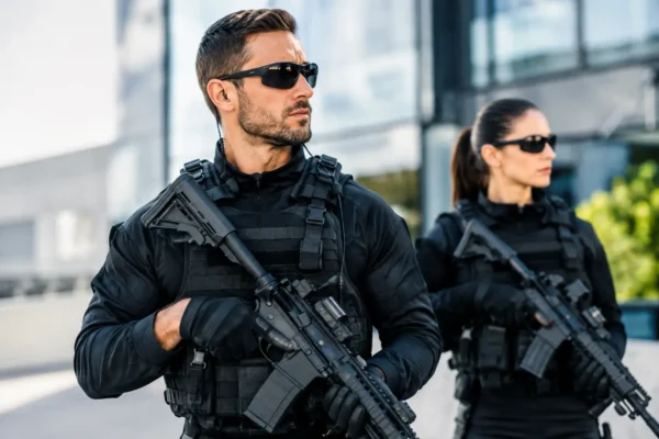 Equipo táctico para seguridad privada profesional